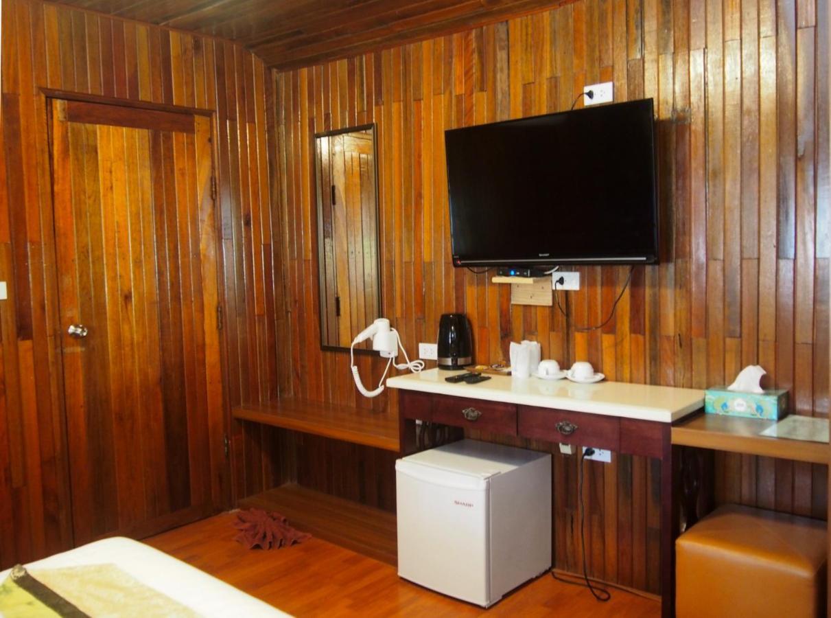 Chareena Beachside Koh Lipe Exterior photo