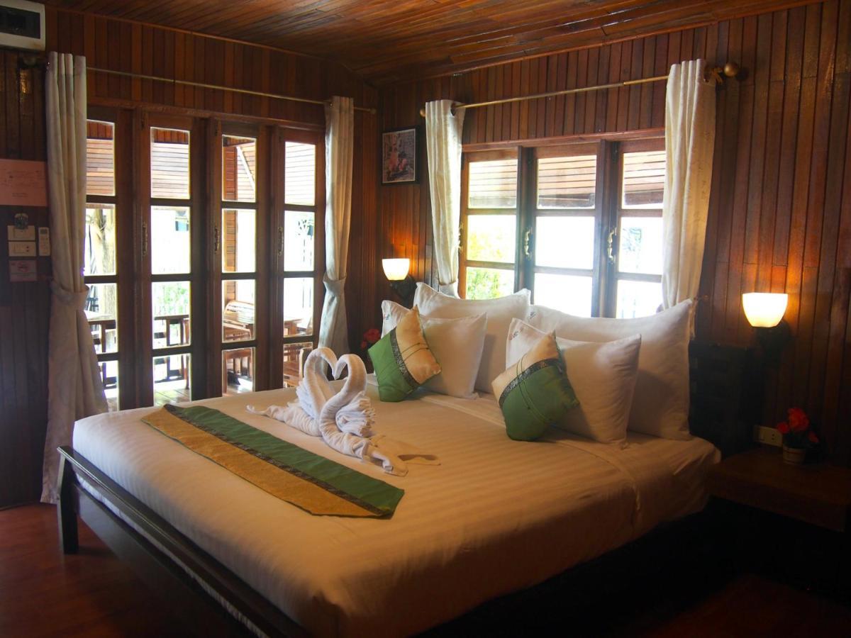 Chareena Beachside Koh Lipe Exterior photo